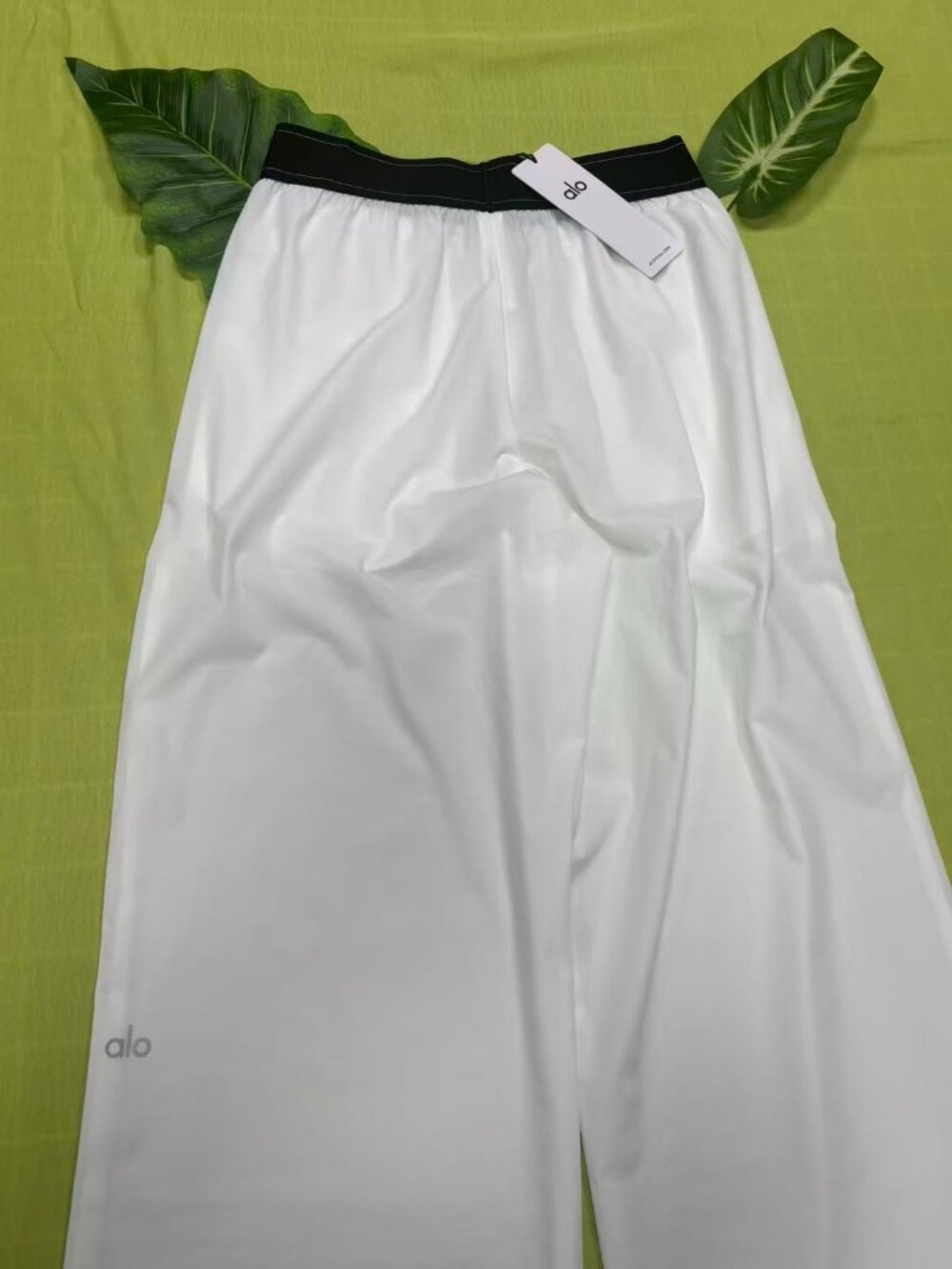 Alo Yoga Suit Up Trouser, White Sizes XS–M Regular Fit 📦Office Essential - Picture 7 of 9